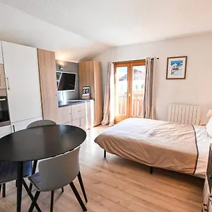 le-balcon-des-praz-sur-arly.hotels-rhonealpes.com/